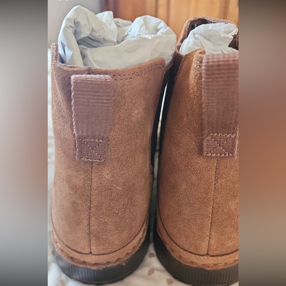Chaco Chelsea Boots - Picture 6 of 7